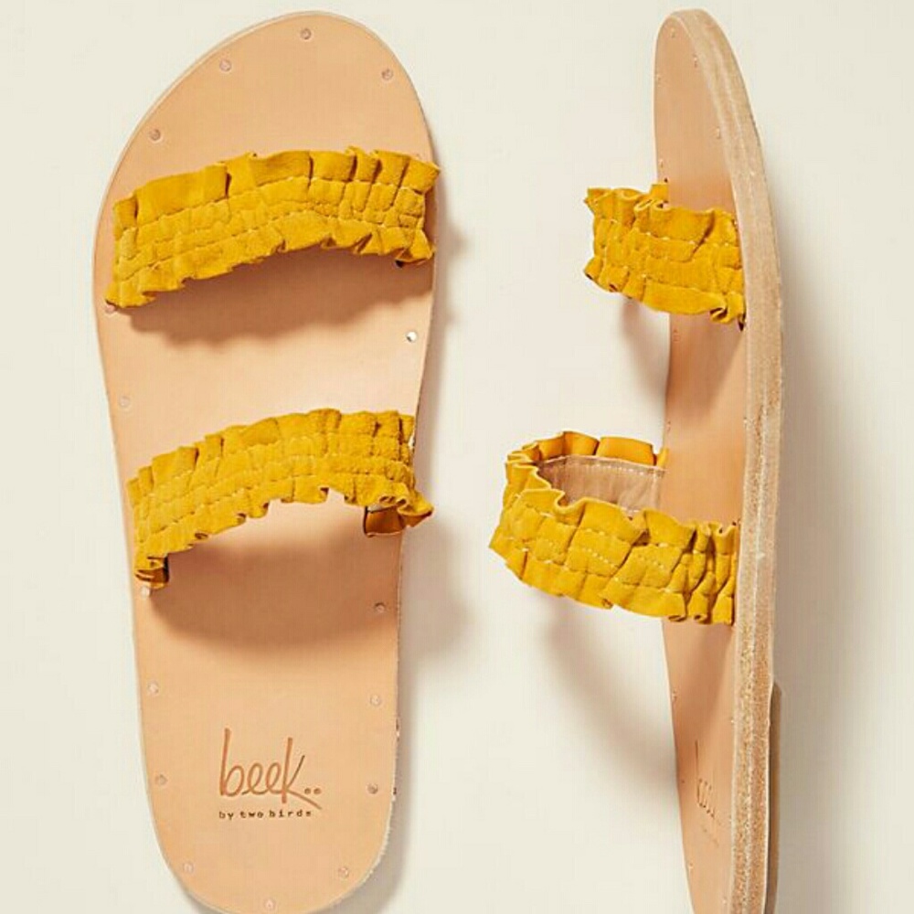 New! Beek Dipper slide sandal
